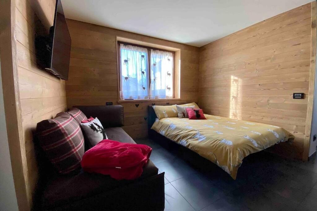 La Petite Maison D'Erika アオスタ エクステリア 写真