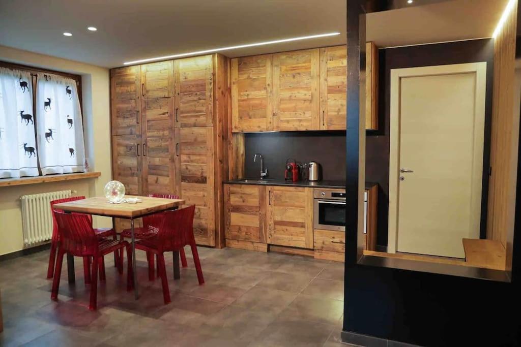 La Petite Maison D'Erika アオスタ エクステリア 写真